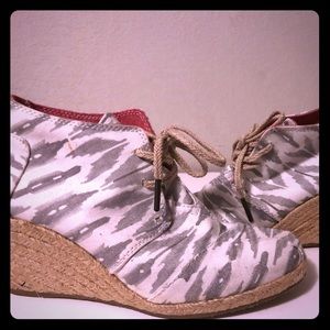 Toms desert espadrille wedge boots, Ikat design